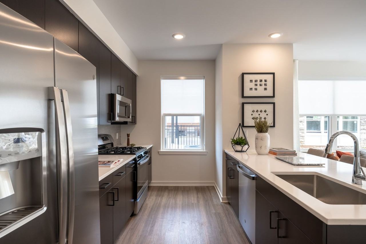 GROVE AT PISCATAWAY - Photo 3 of 50