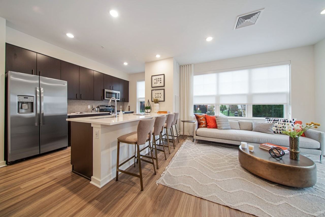 GROVE AT PISCATAWAY - Photo 4 of 50