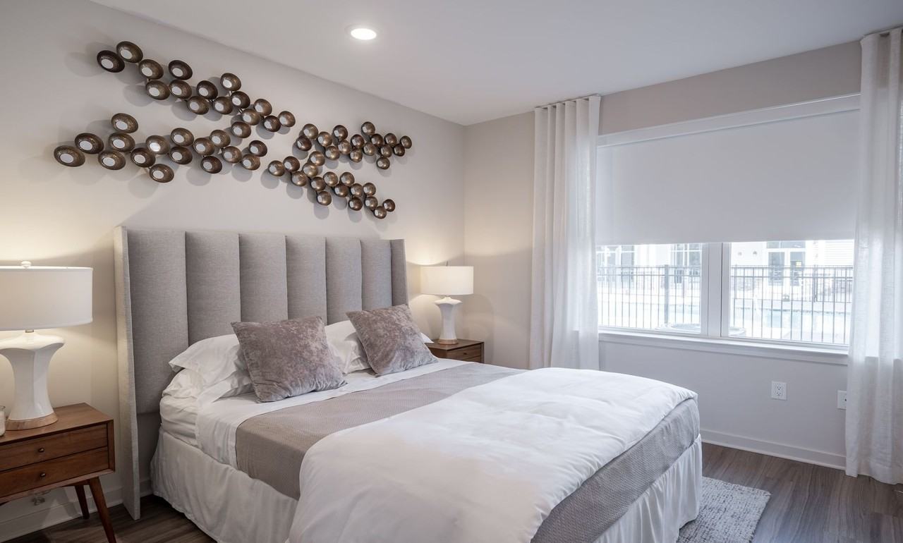 GROVE AT PISCATAWAY - Photo 7 of 50