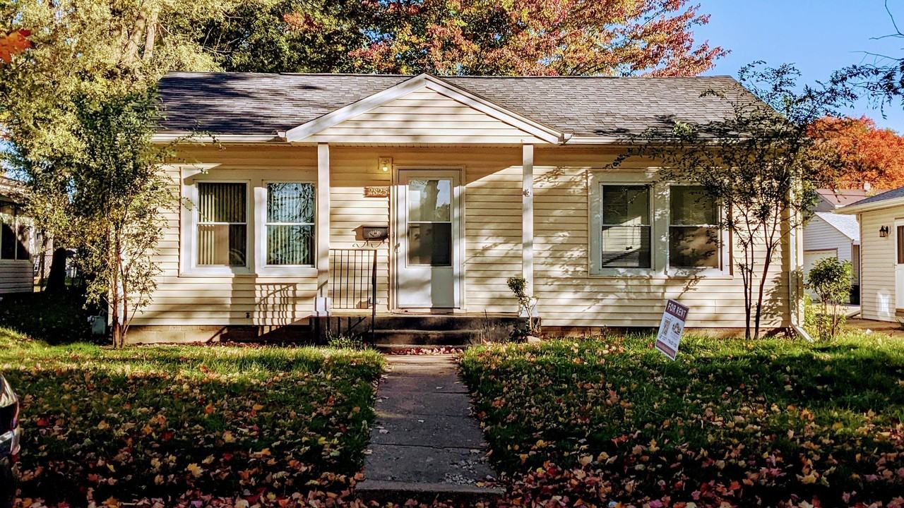 2823 Garfield Dr - Photo 4 of 7