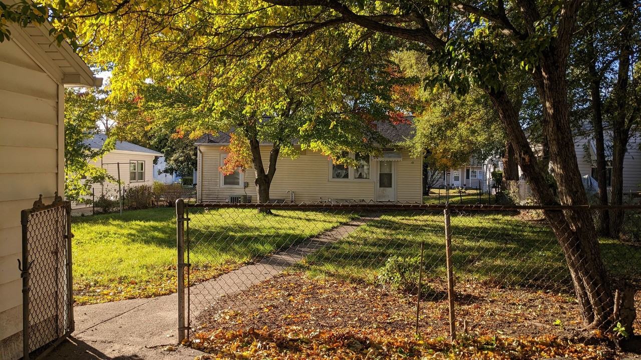 2823 Garfield Dr - Photo 7 of 7