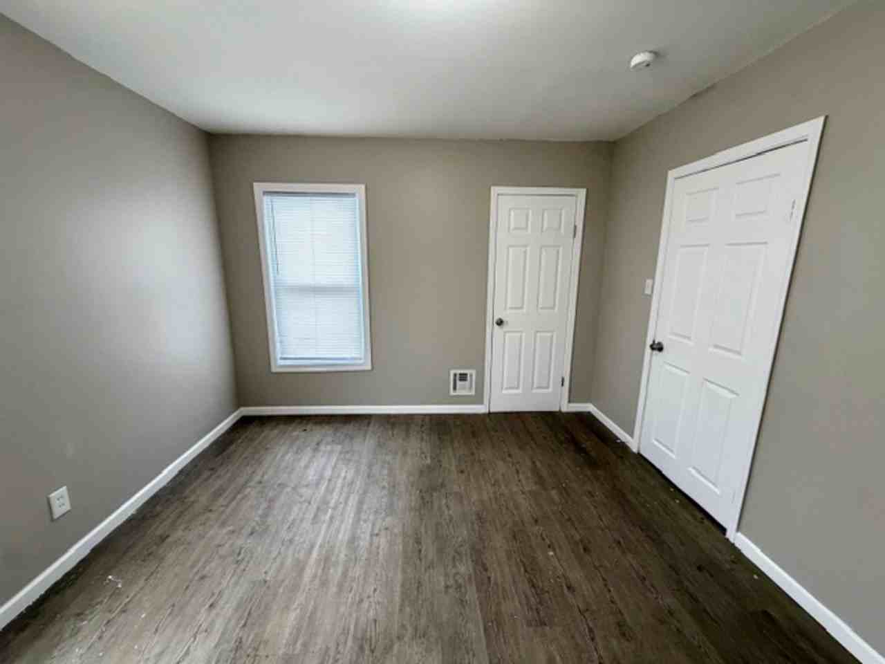 97 Fairgrove - Photo 6 of 20