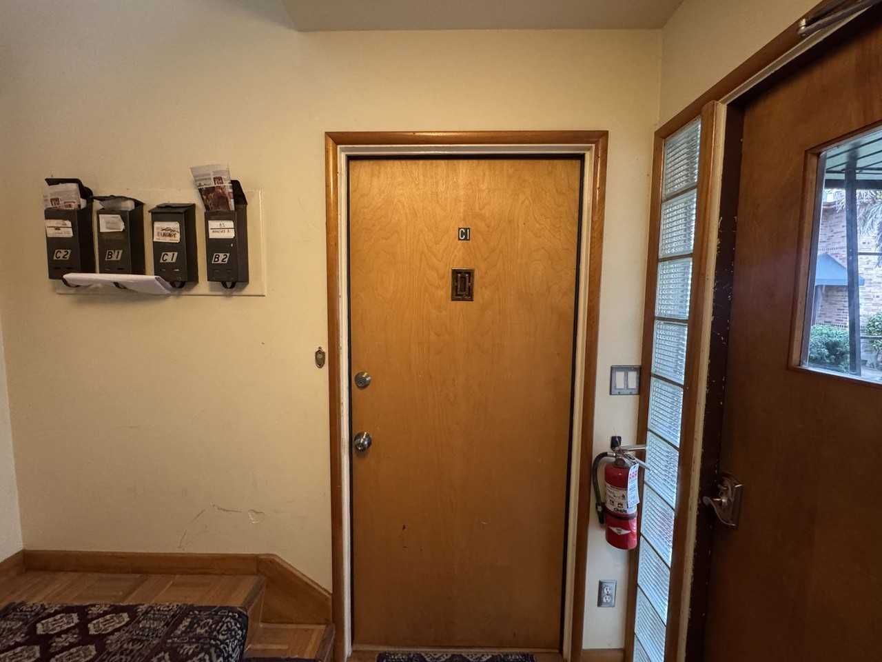 314 N G St - Photo 2 of 14