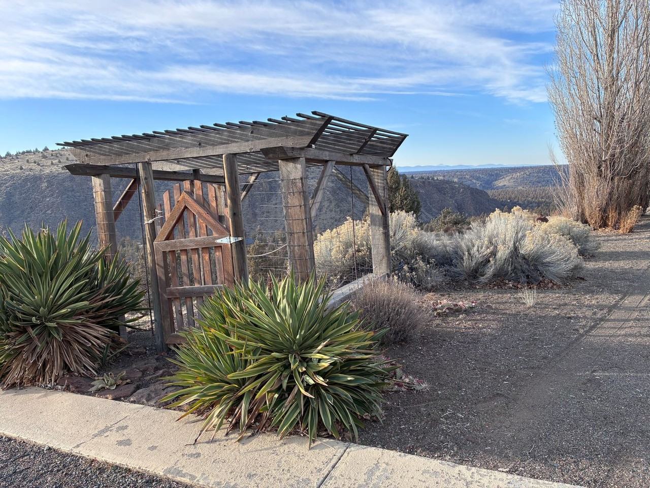 12450 Nw Steelhead Falls Dr - Photo 4 of 40