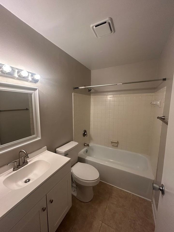 326 Orchard Trace Ln #3 - Photo 6 of 7