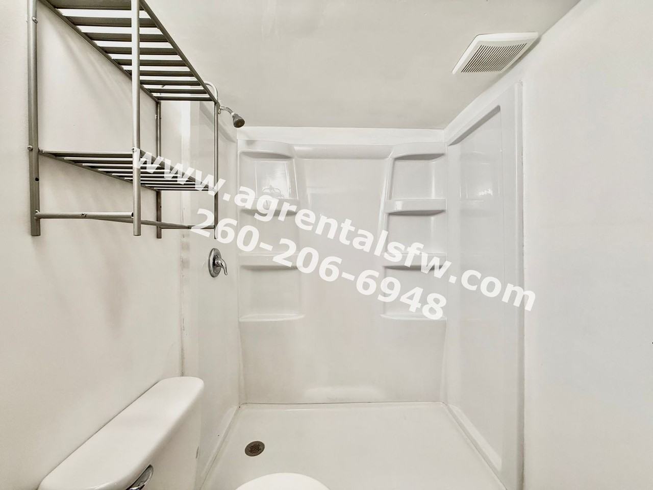 7002 Maysville Rd - Photo 4 of 9