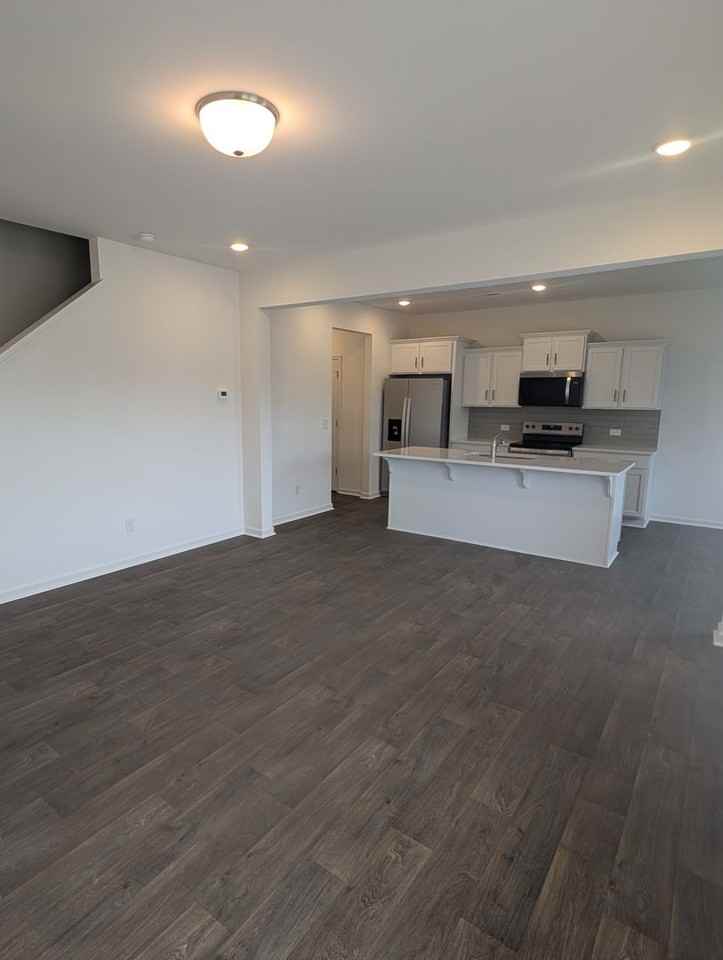 1332 Stork Dr - Photo 3 of 14