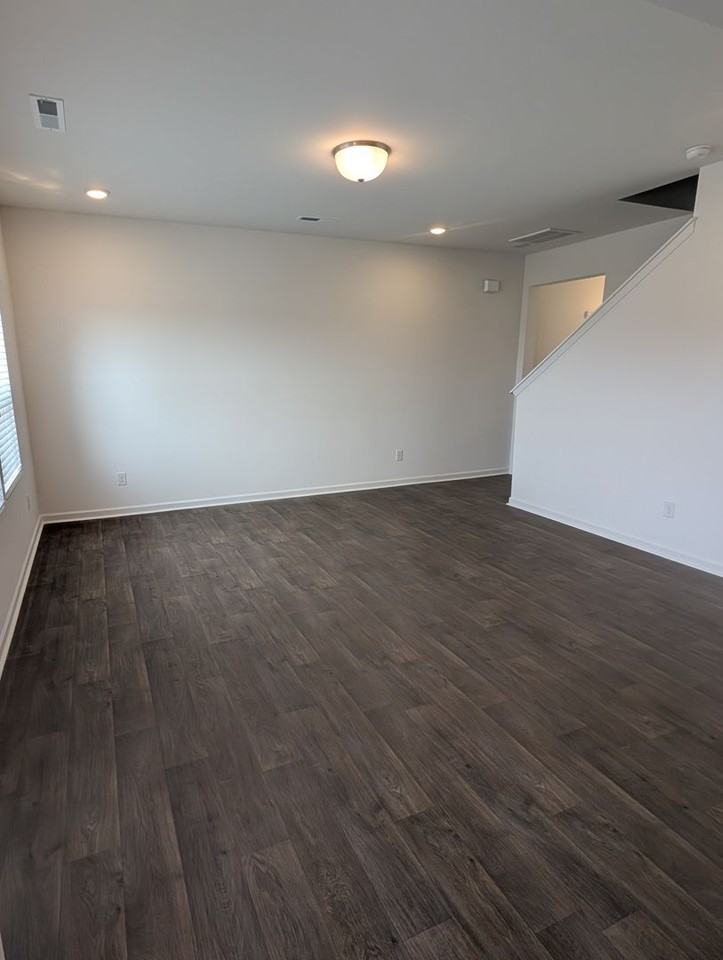 1332 Stork Dr - Photo 4 of 14