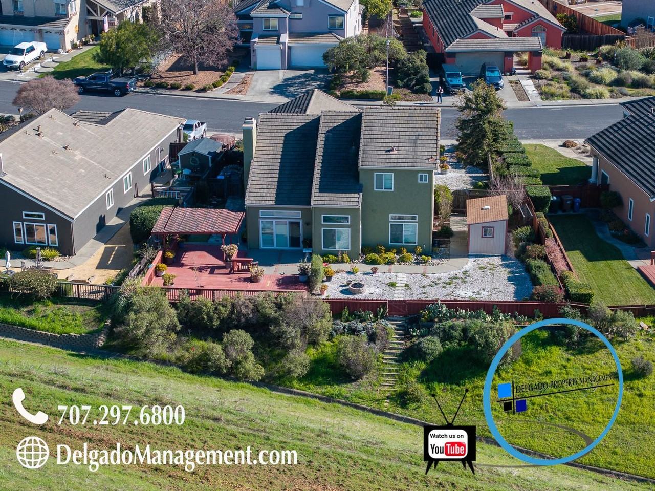 694 Knight Dr - Photo 3 of 44