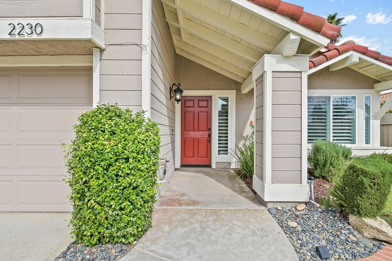 2230 Shadyridge Ave - Photo 2 of 30