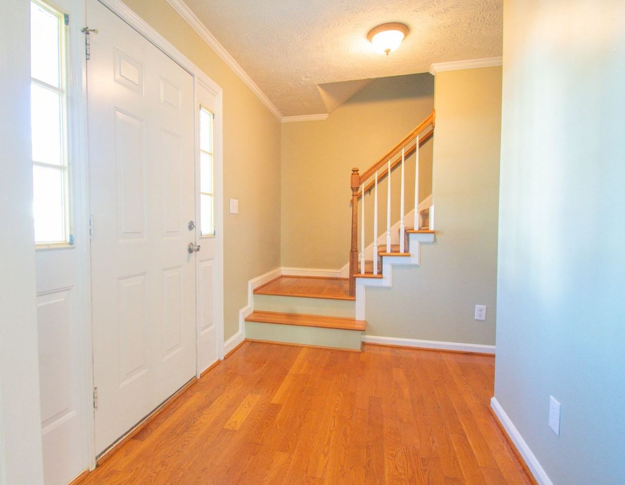 725 Connaly Dr - Photo 5 of 27