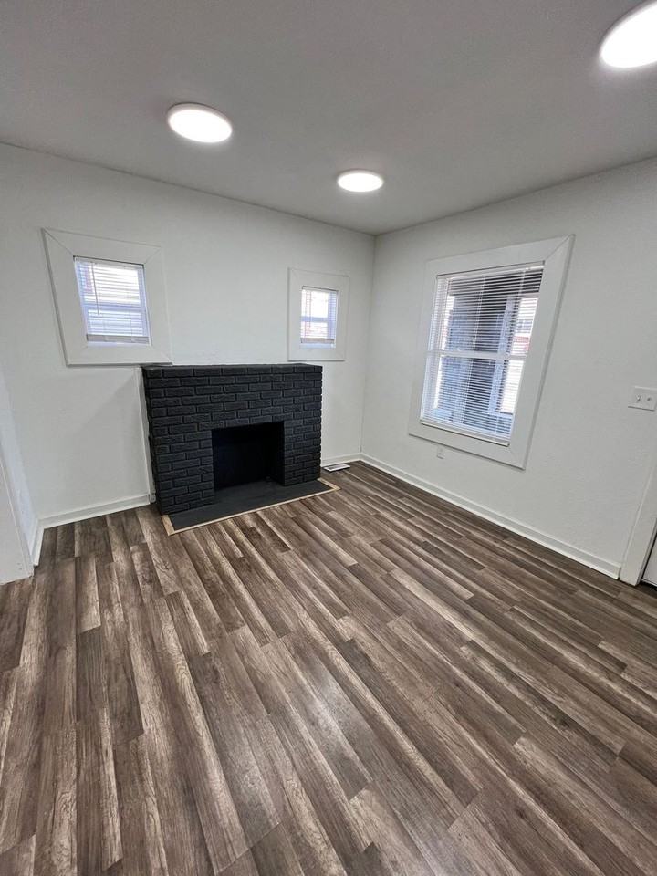 4126 College Ave - Photo 2 of 23