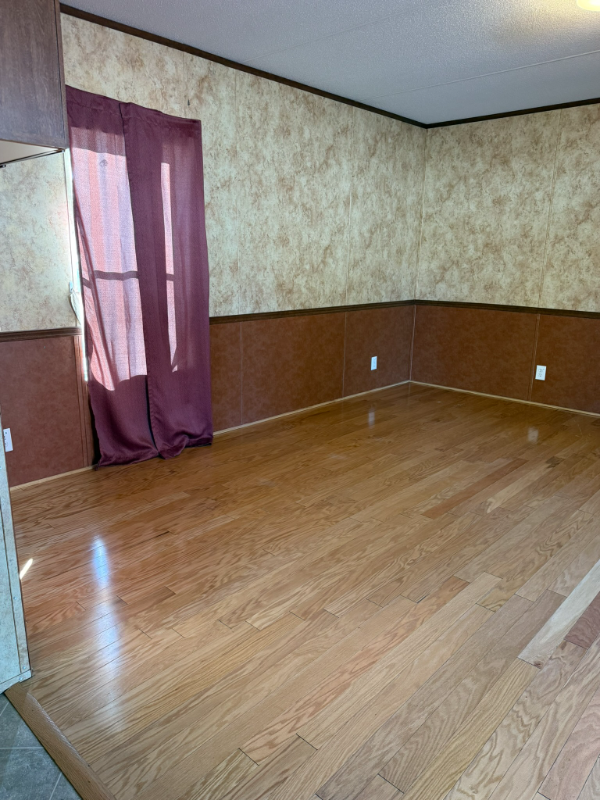 7266 River Rd - Photo 7 of 15