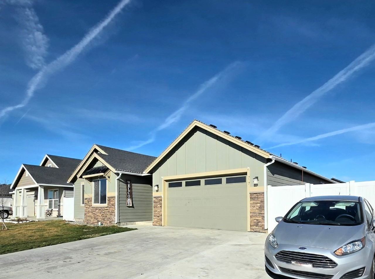 717 J St Ne - Photo 7 of 39