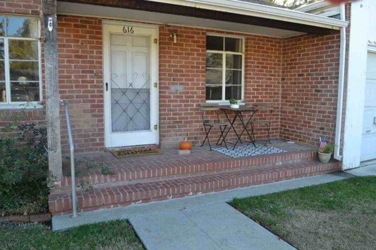 614 Hollister Rd - Photo 3 of 8