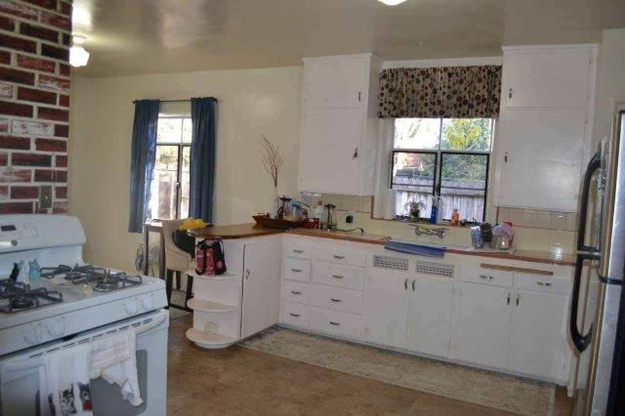 614 Hollister Rd - Photo 6 of 8