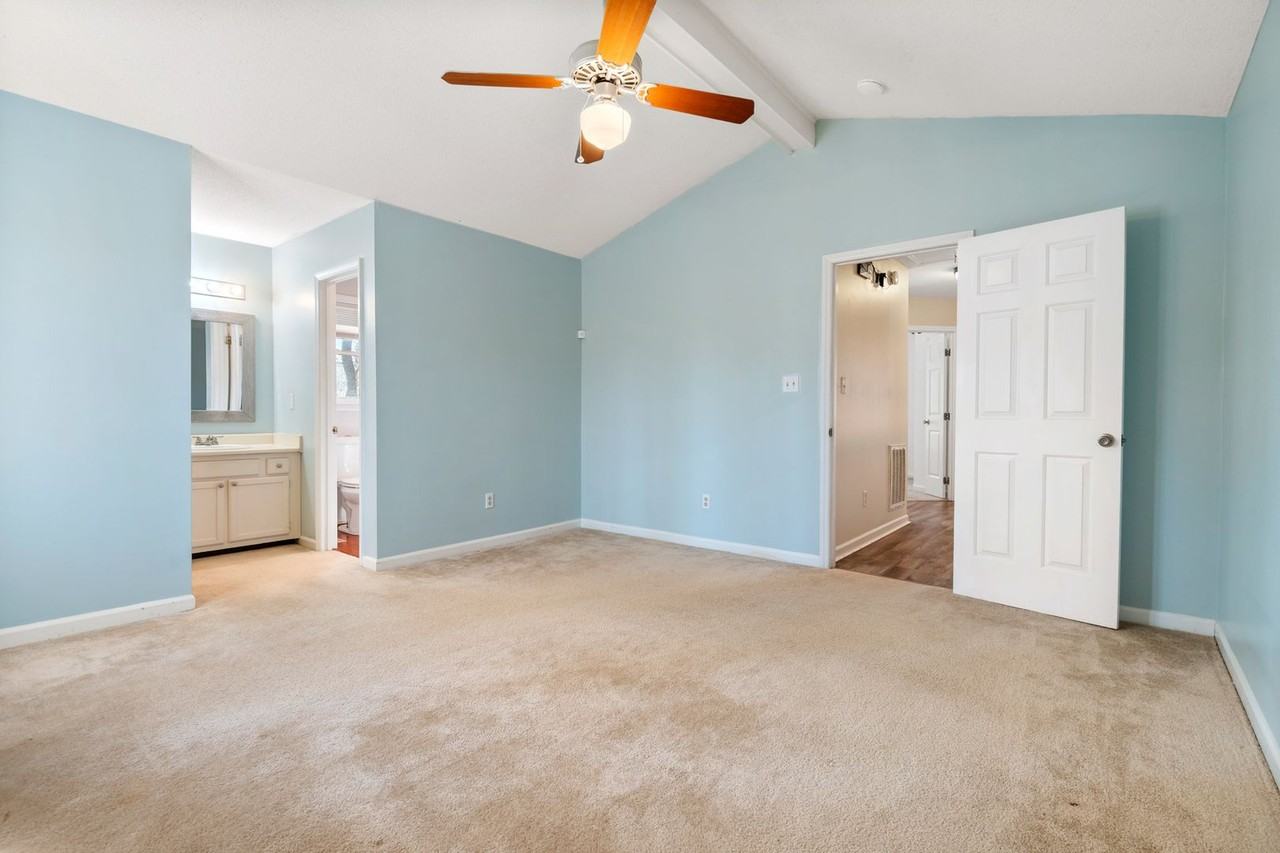 1324 Logan St - Photo 7 of 26