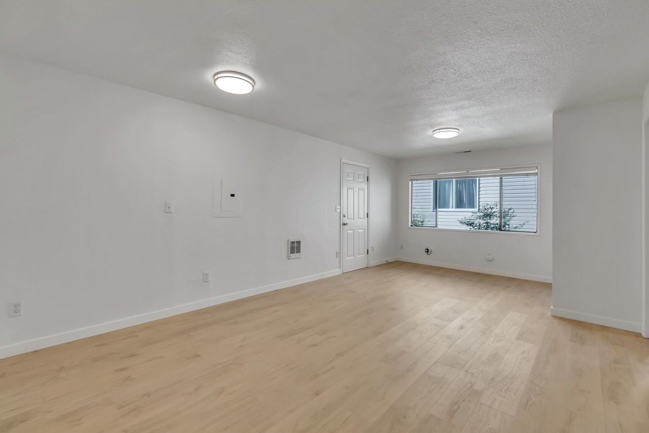 817 215th Pl Sw - Photo 7 of 22