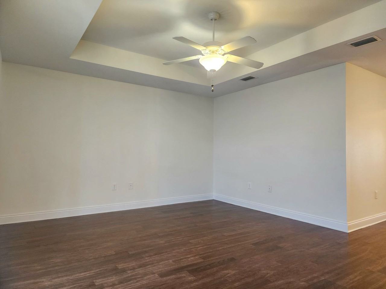 1562 Majesty Loop - Photo 4 of 27