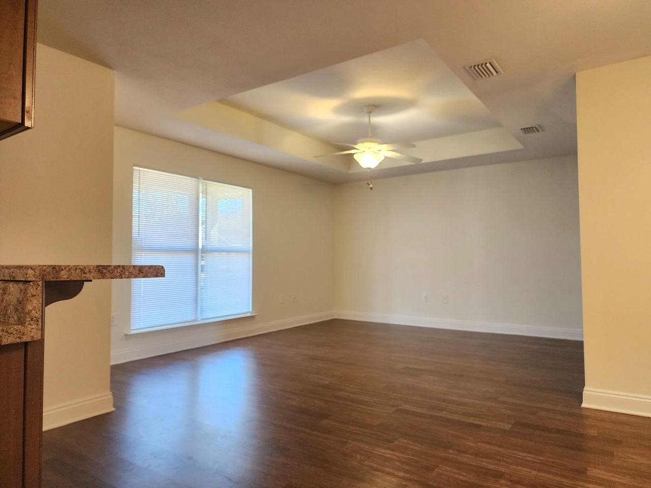 1562 Majesty Loop - Photo 6 of 27