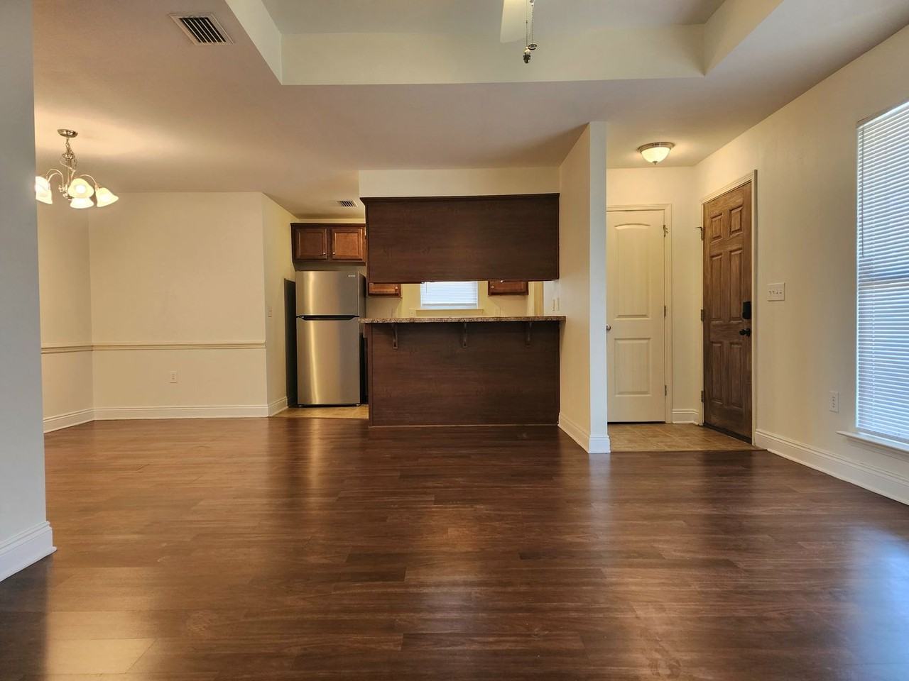 1562 Majesty Loop - Photo 7 of 27