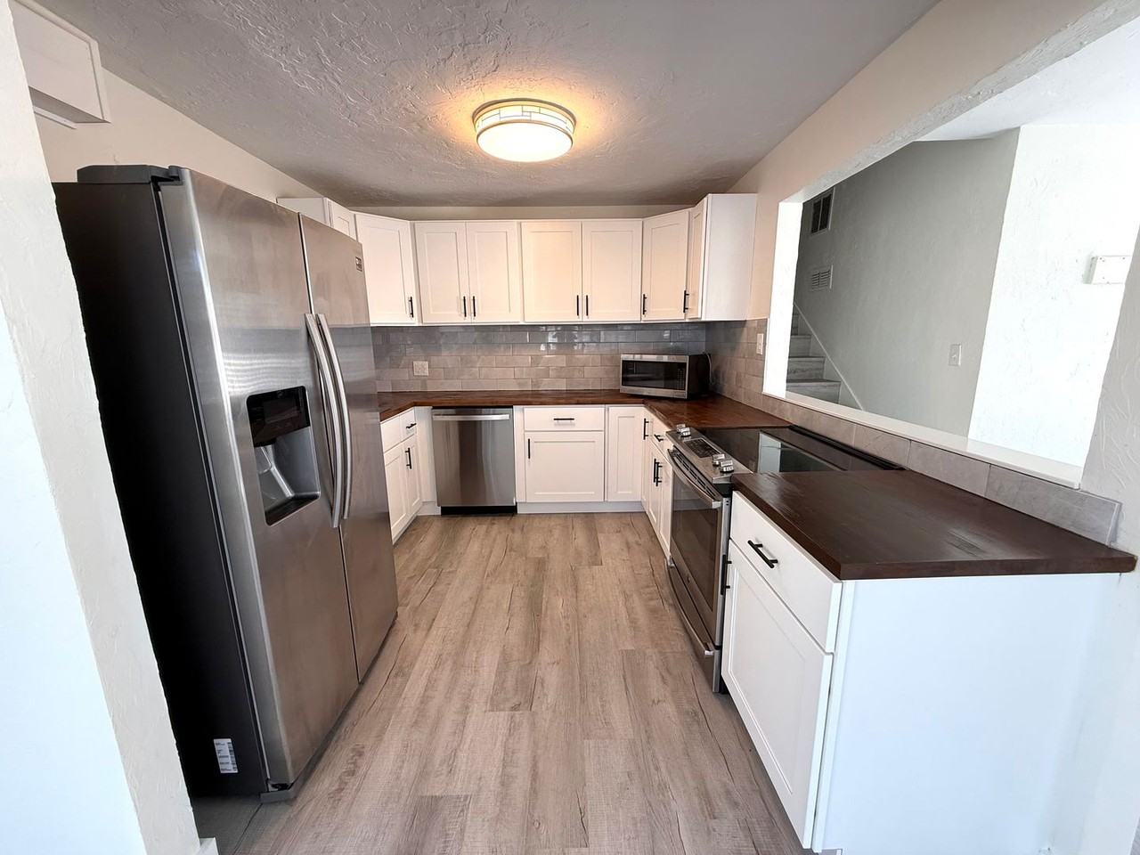 3181 Hatton St - Photo 6 of 27