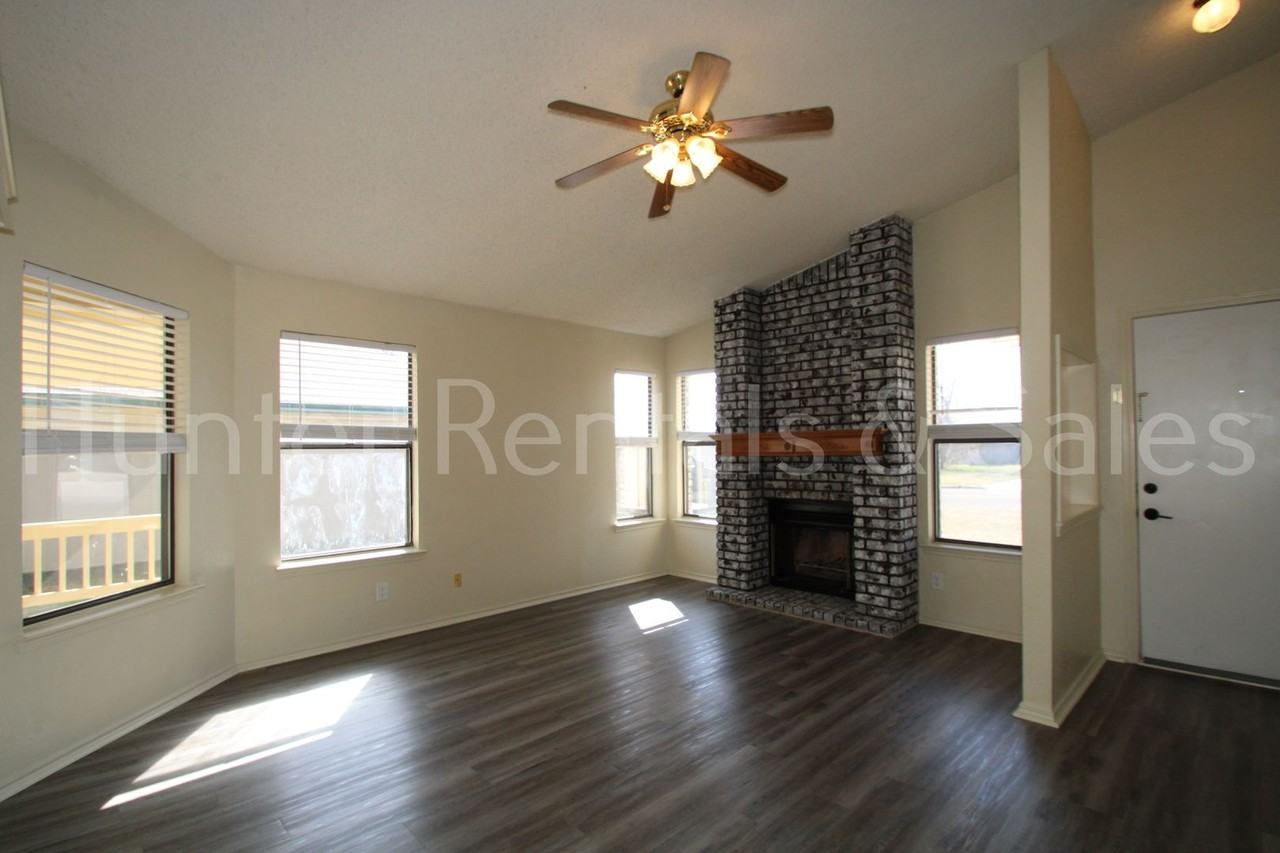 2205 Cimmaron Dr - Photo 6 of 26