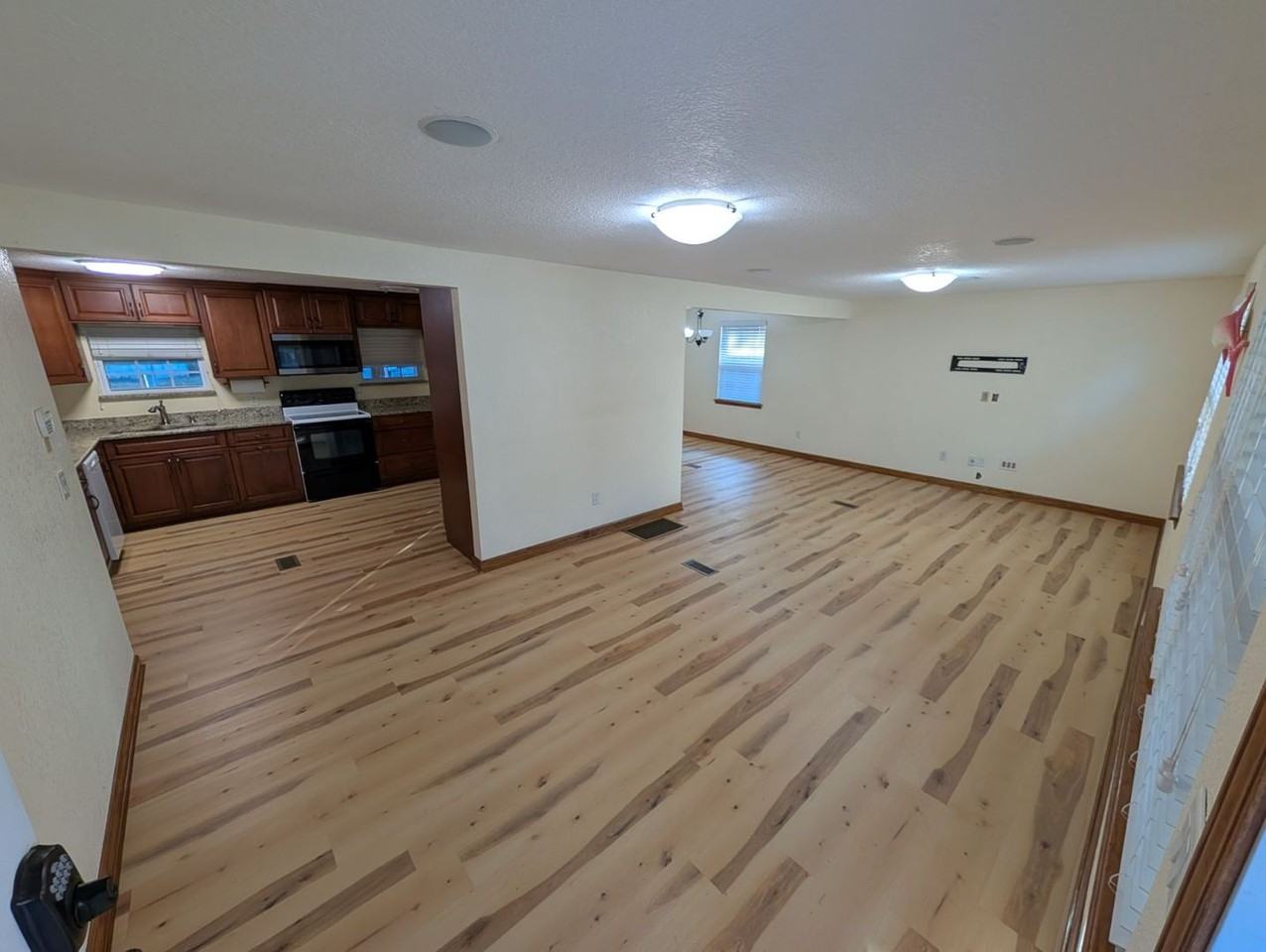 127 Jesse Rd - Photo 2 of 14