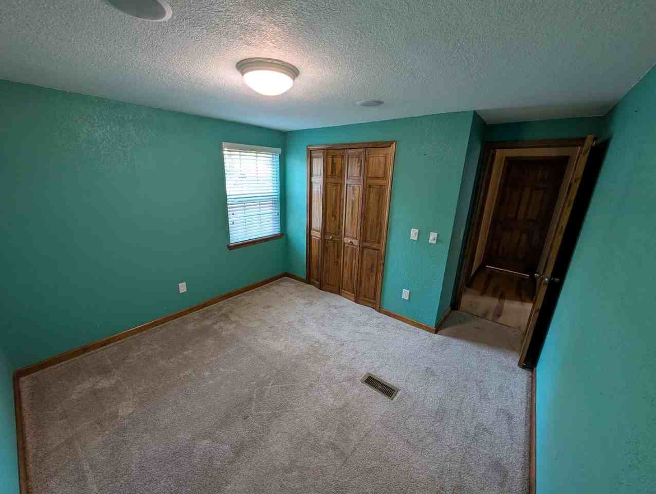 127 Jesse Rd - Photo 7 of 14