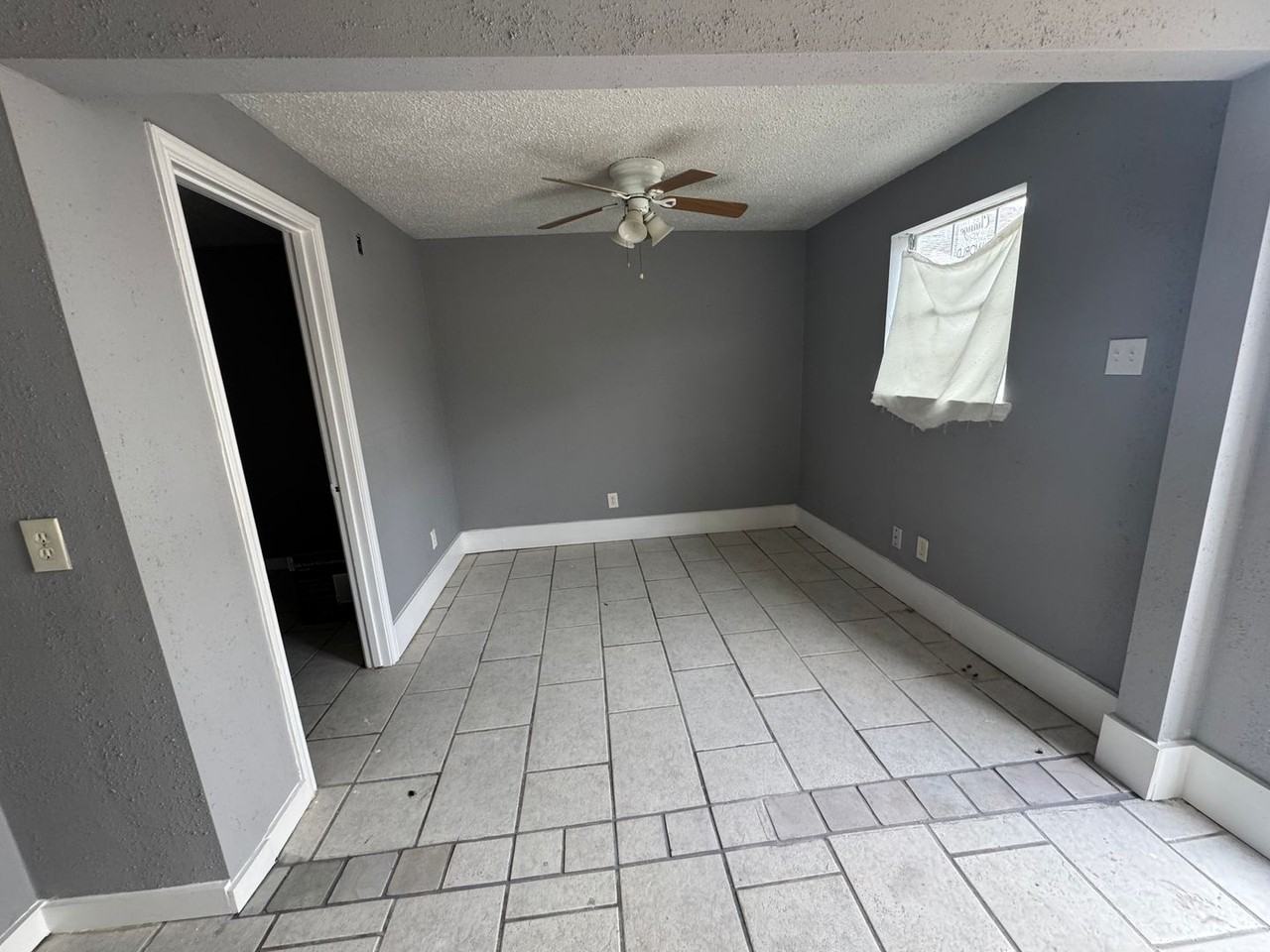 7016 Avenue F - Photo 7 of 9