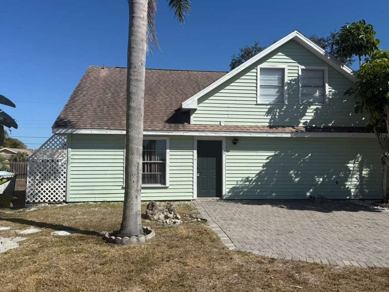 27673 Los Amigos Ln - Photo 2 of 3