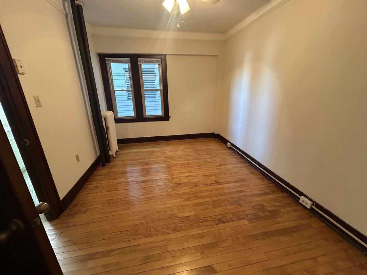 La Shall - Photo 7 of 50