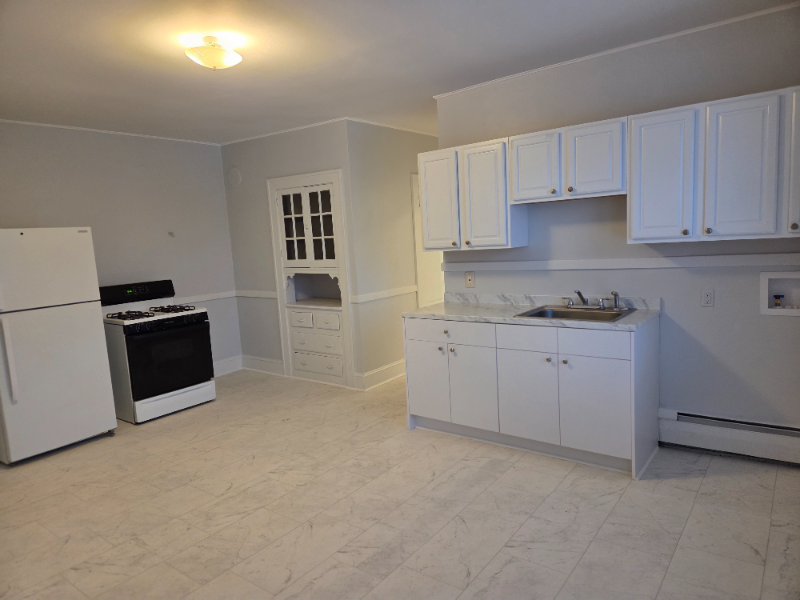 168 Oak St #3S - Photo 6 of 24