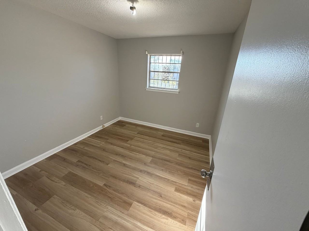 5302 Connie Cir - Photo 3 of 9