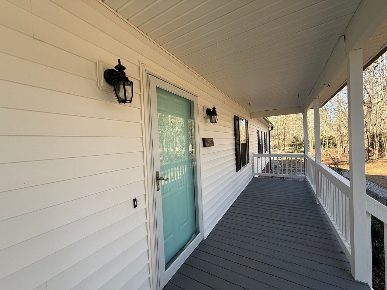 3001 Eric St - Photo 3 of 26