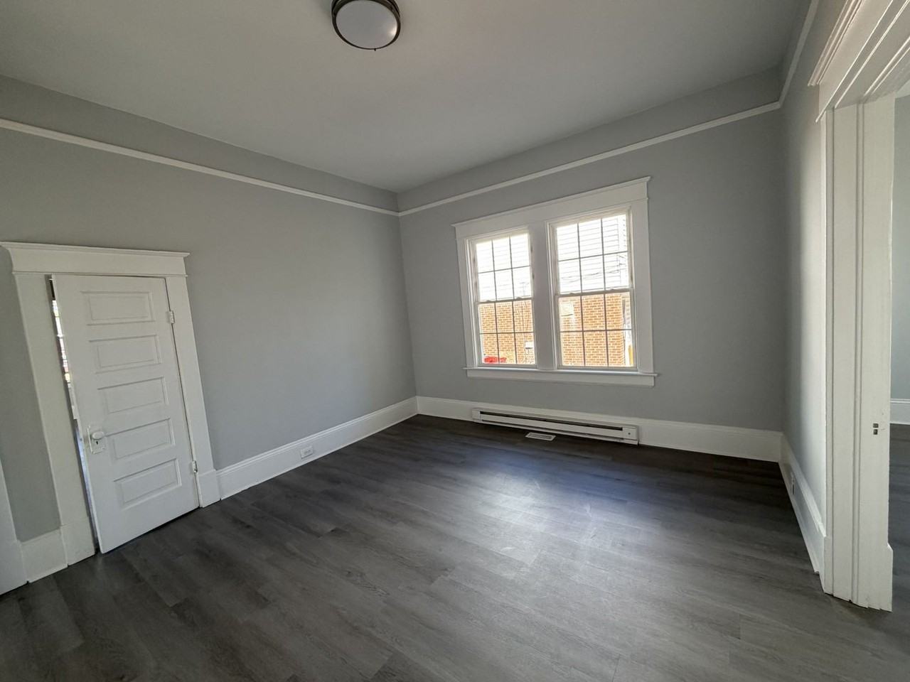 923 Belvedere St - Photo 4 of 10