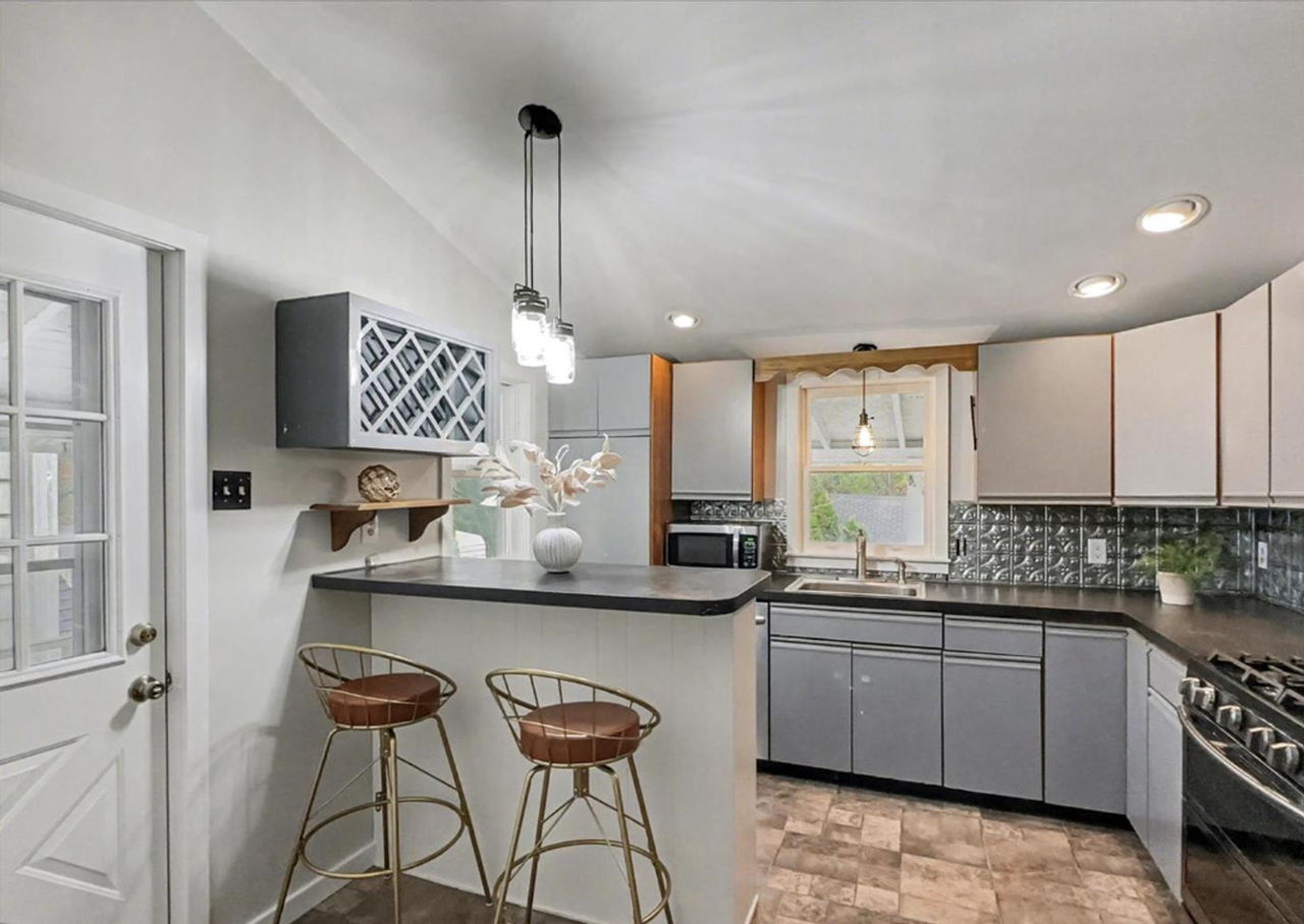 88 E Main St - Photo 7 of 23