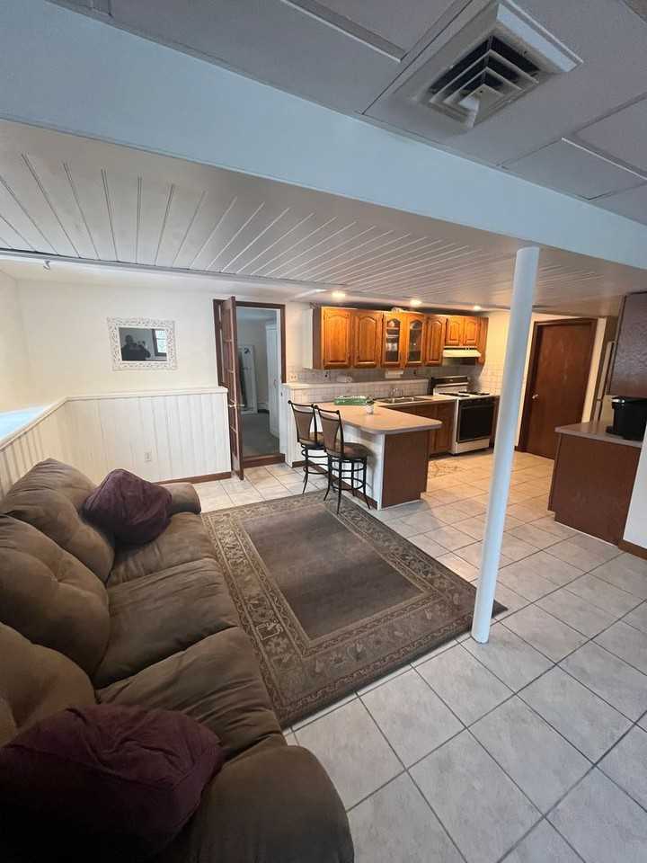 35 Lincoln Ln - Photo 7 of 9