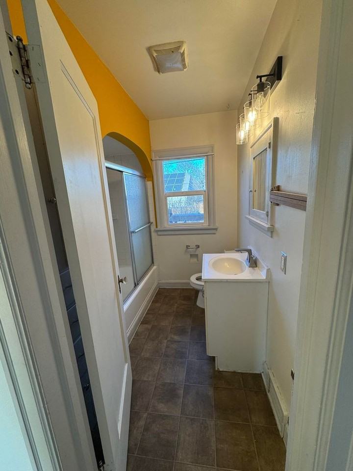 330 North Ave E - Photo 6 of 16