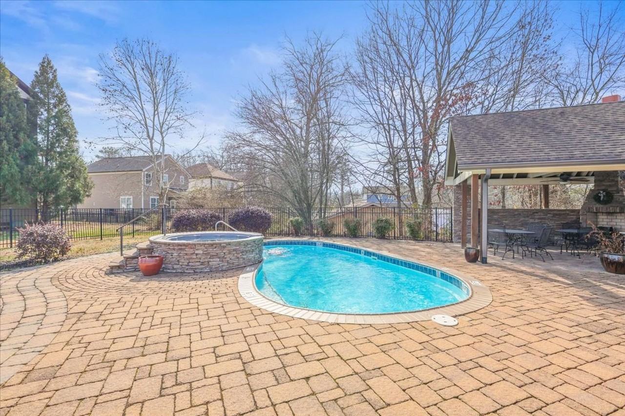 5345 Reneau Way - Photo 4 of 22