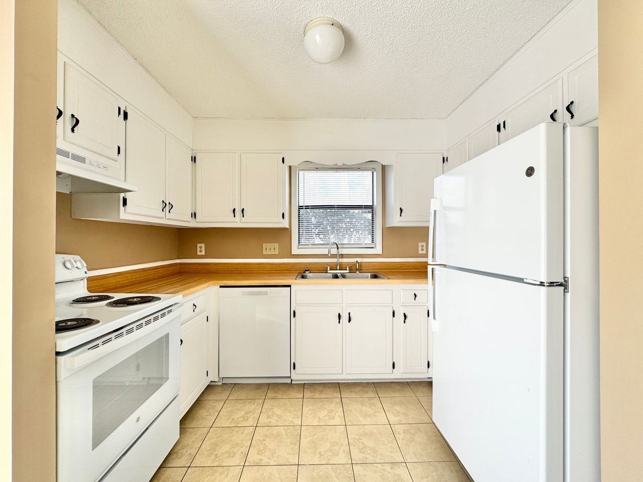 3415 Darden Rd - Photo 6 of 17