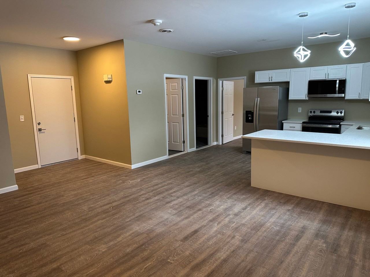 Hopkins Place Apartments - Photo 3 of 26