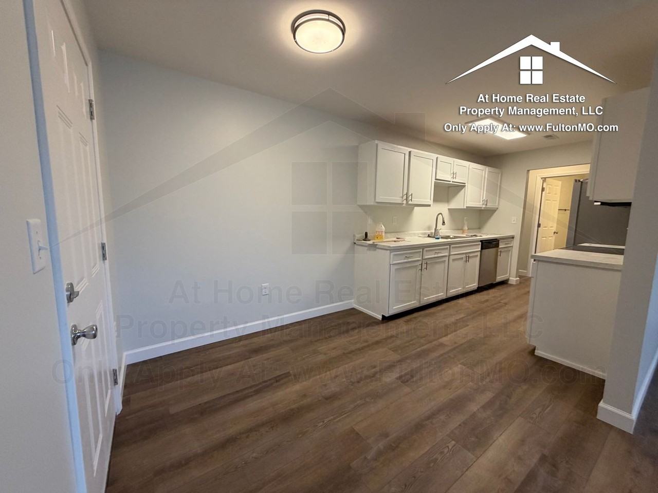 128 King St - Photo 6 of 32