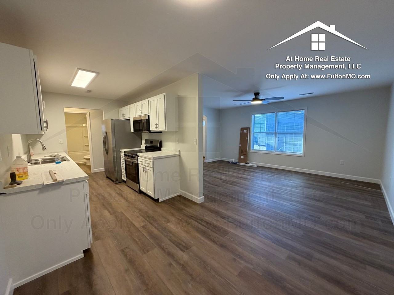 128 King St - Photo 7 of 32