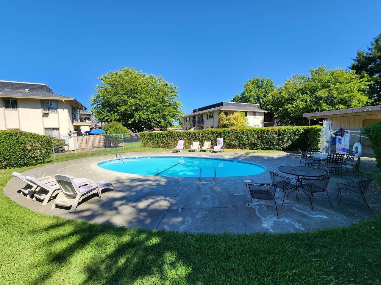 1345 Southwest Blvd - Photo 3 of 16