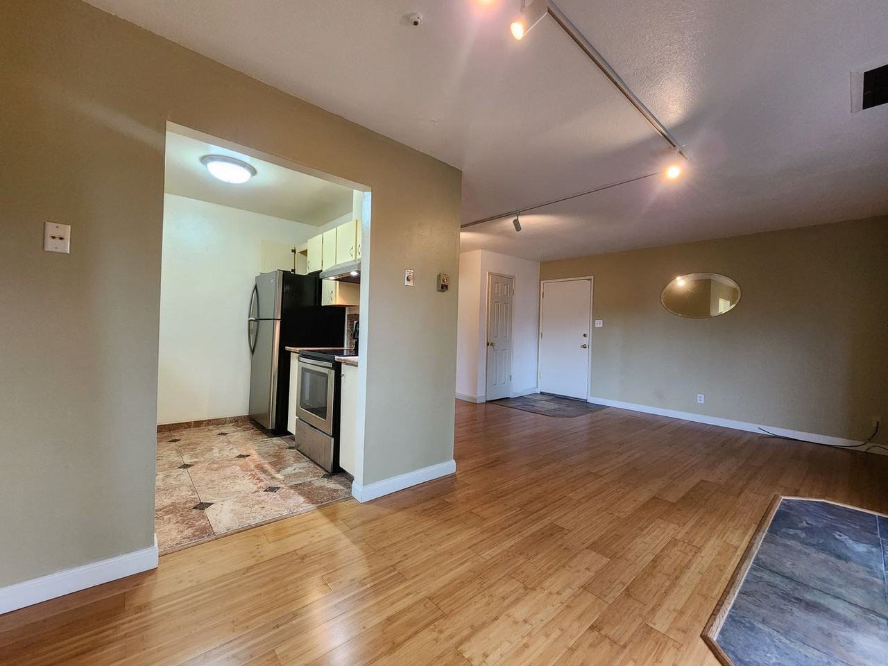 1345 Southwest Blvd - Photo 5 of 16