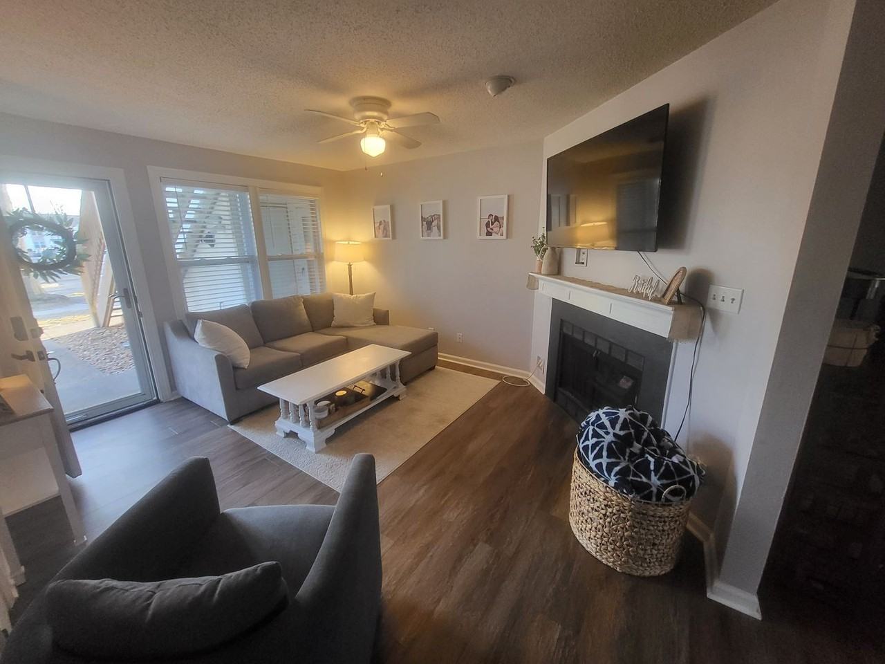 4324 Beasley Ct - Photo 3 of 11