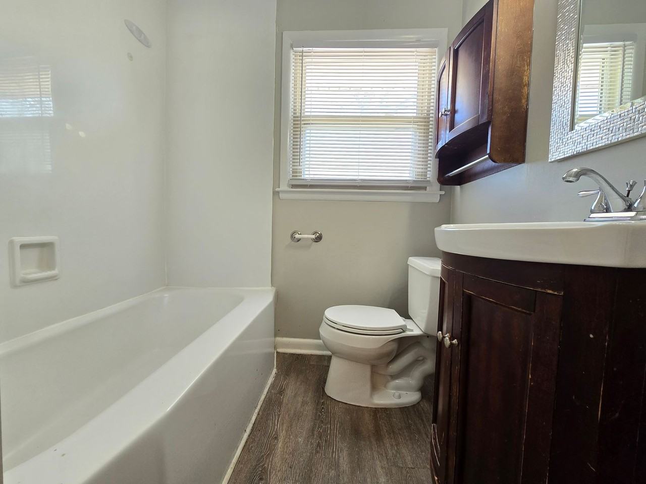 3541 Lisbon Ln - Photo 6 of 8