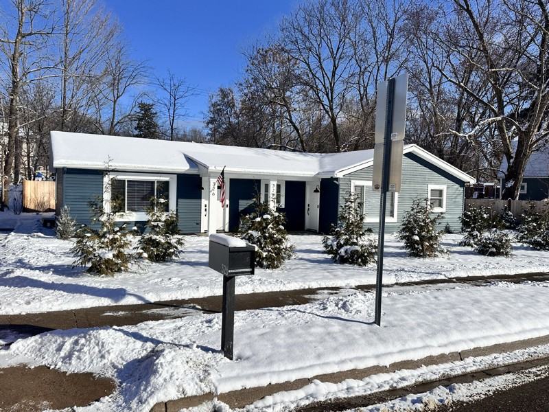 328 Livingston St #328 - Photo 3 of 20