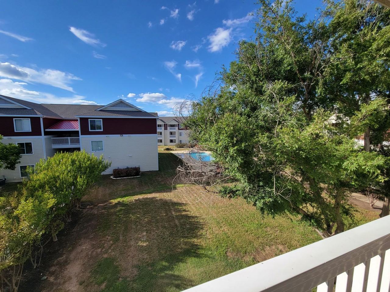 529 529 Southwest Pkwy 302 - Photo 2 of 3